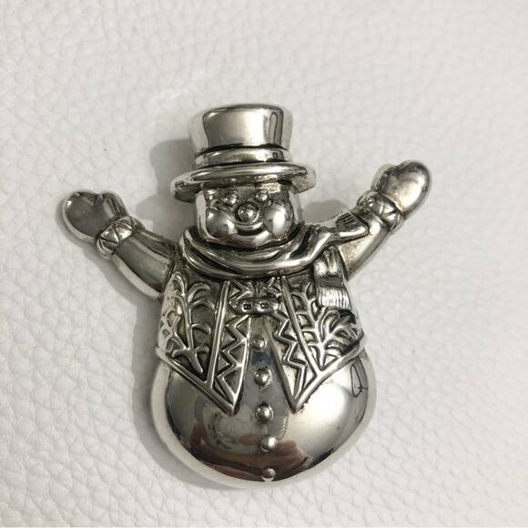 Best Vintage Silver Tone Puffed Snowman Pin Brooch Pendant EUC - Picture 5 of 5